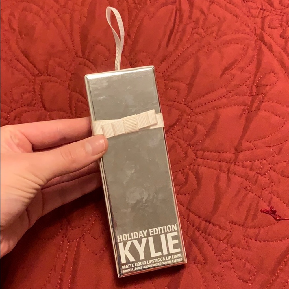 Kylie Cosmetics Holiday Edition Vixen lip kit